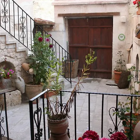 Babayan Evi Cave Inn
