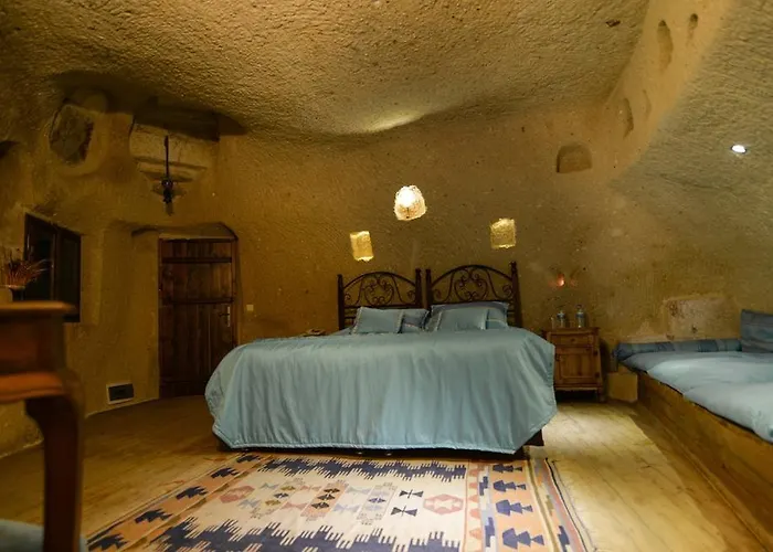 Babayan Evi Cave イン ウルギュップ