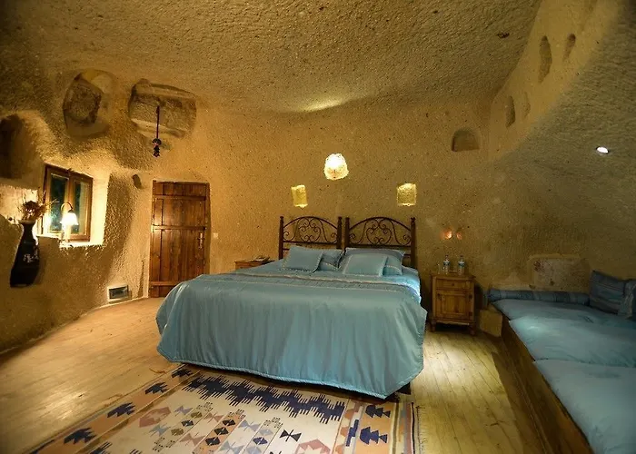 Babayan Evi Cave ウルギュップ