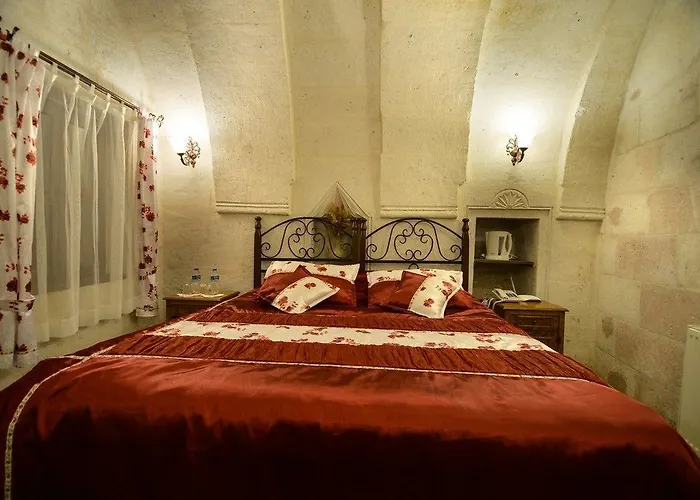 Babayan Evi Cave イン